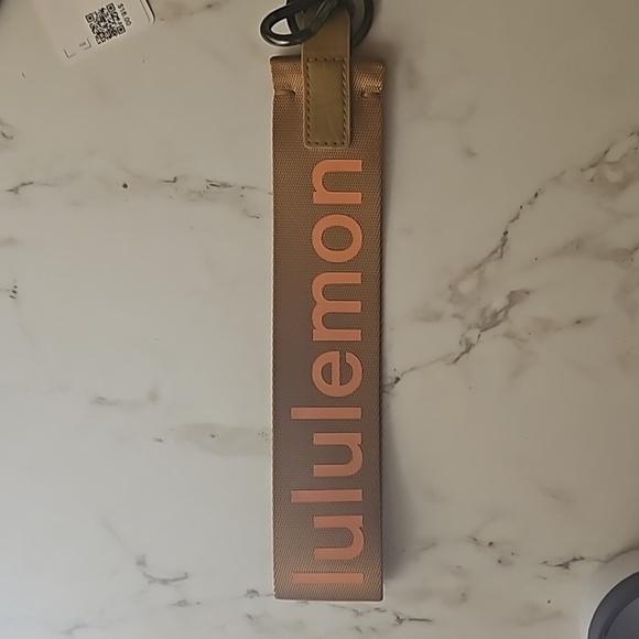 Lululemon Never Last Keychains - Picture 2 of 4